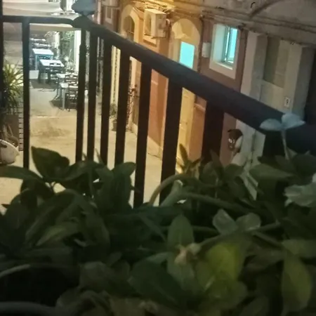 Borgo Sant' Antonio14 アパート *