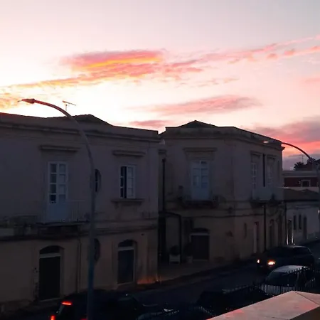 Borgo Sant' Antonio14 *