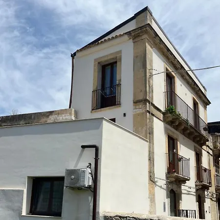 Borgo Sant' Antonio14 * Szirakúza