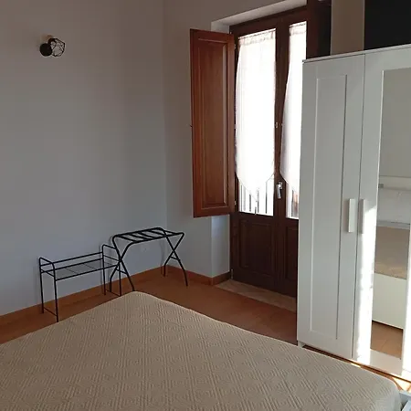 Borgo Sant' Antonio14 *